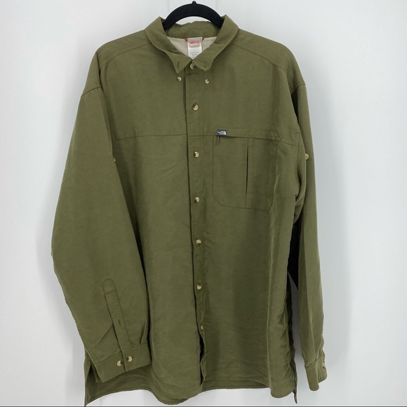 North Face Long Sleeve Hiking Fishing 